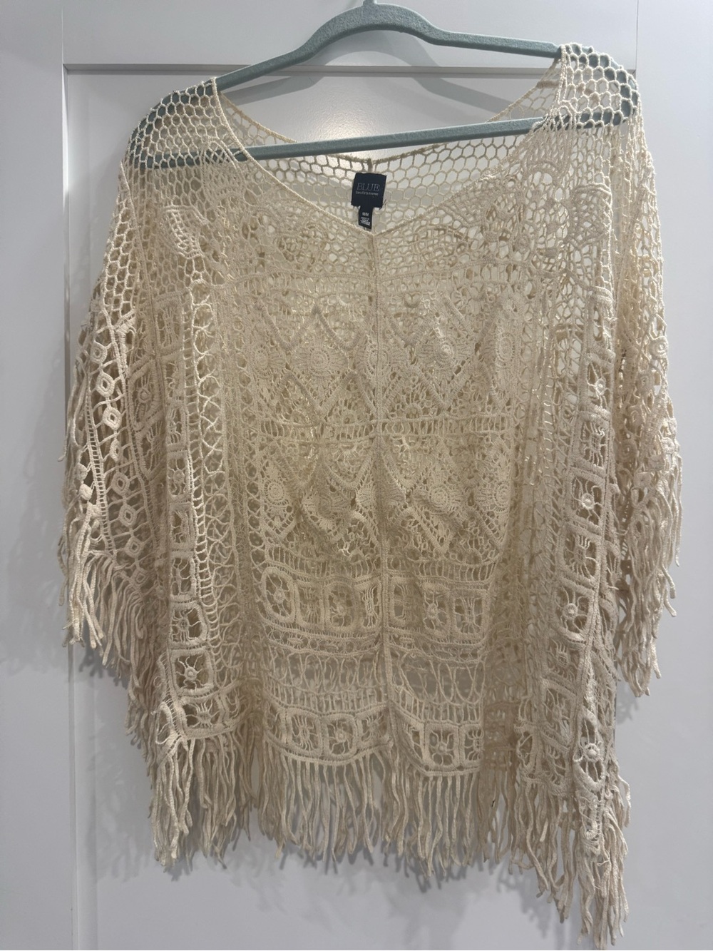 Vintage Saks Fifth Avenue Blue Open Crochet Net Poncho in Cream